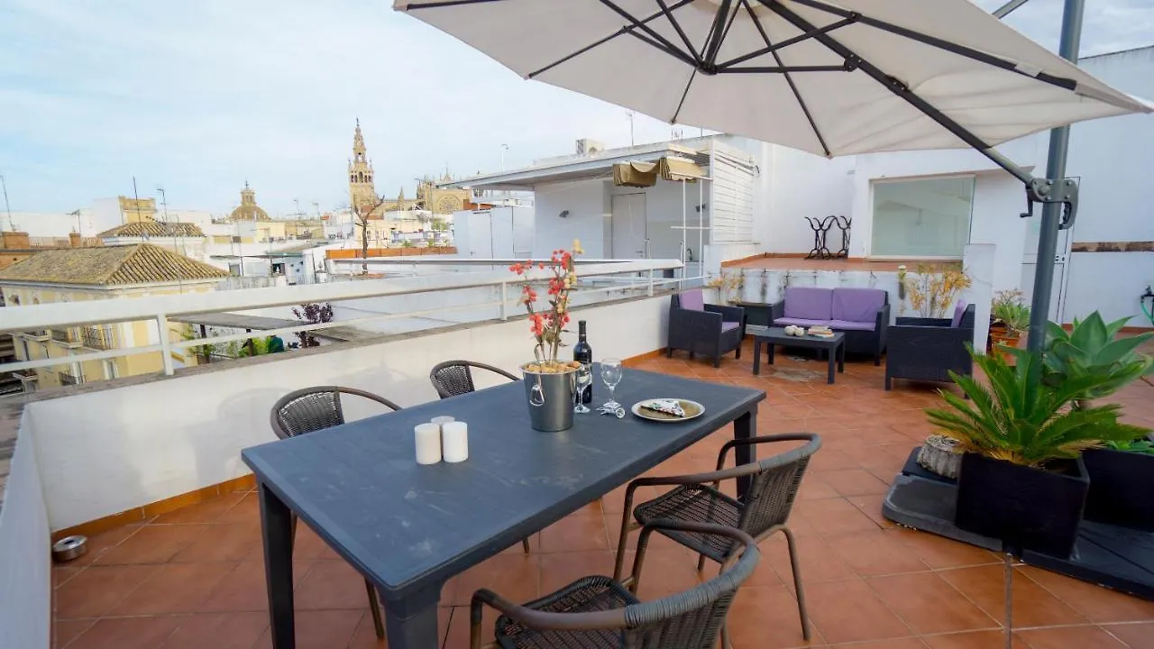 Rentalsevilla Luminoso Apartamento Con Terraza En La Maestranza 0*, Seville Spain
