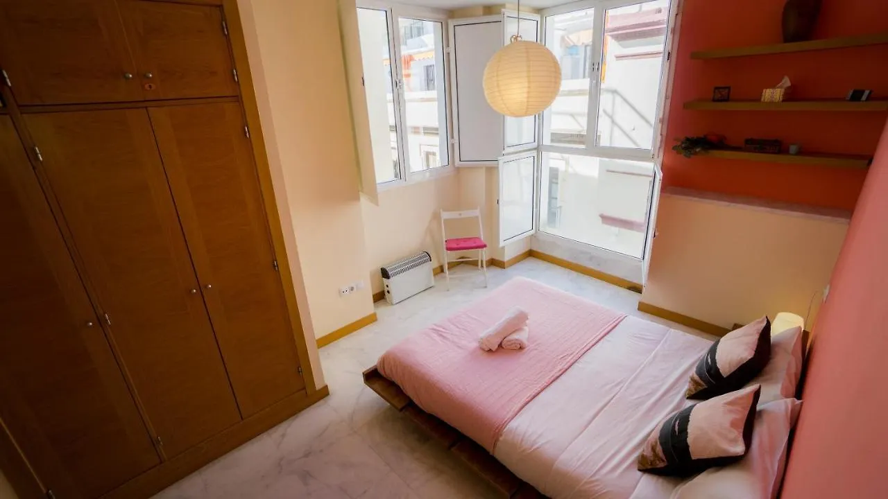 Rentalsevilla Luminoso Apartamento Con Terraza En La Maestranza Apartment Seville