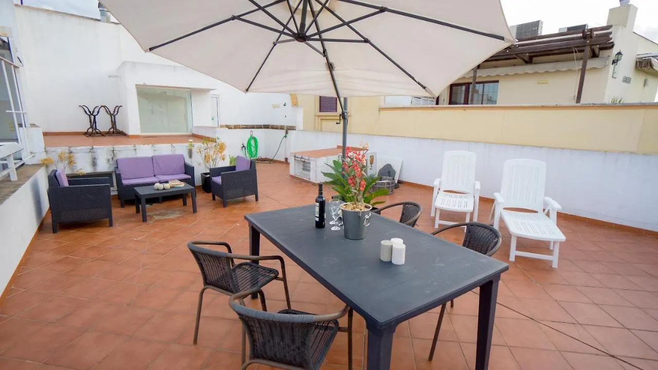 Rentalsevilla Luminoso Apartamento Con Terraza En La Maestranza location